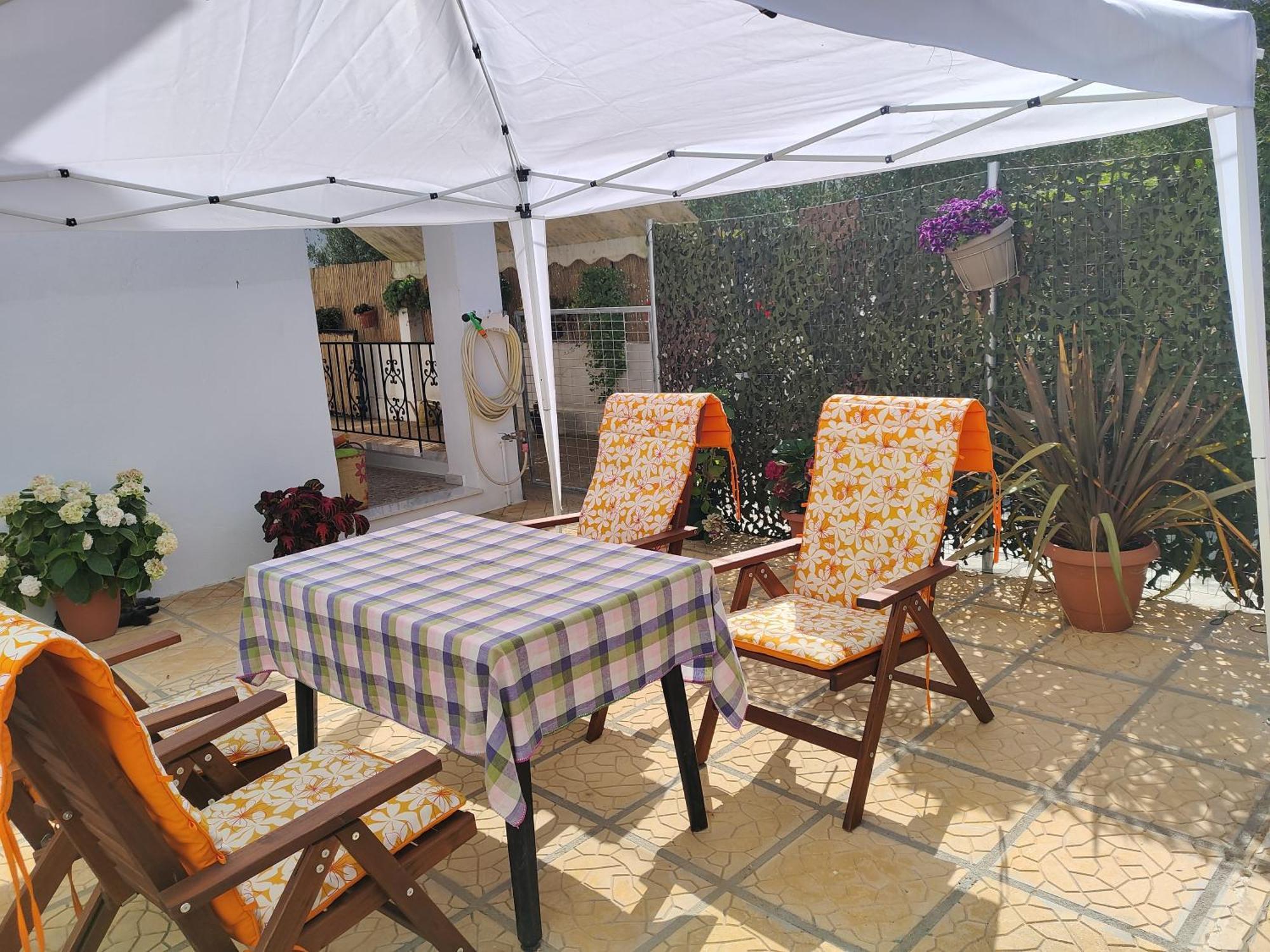 Anna's House 4 * Ormília