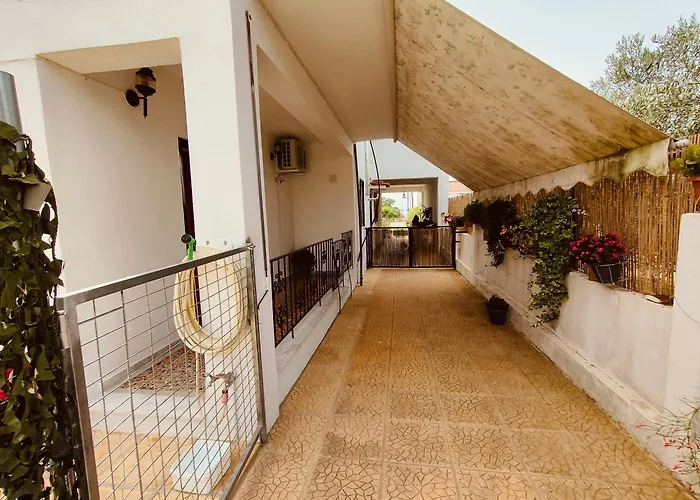 Anna\'S House 4